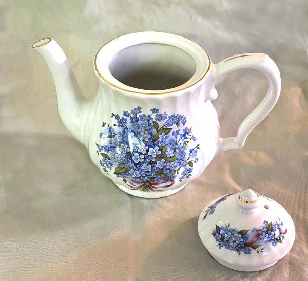 Kernewek Teapot Made In England